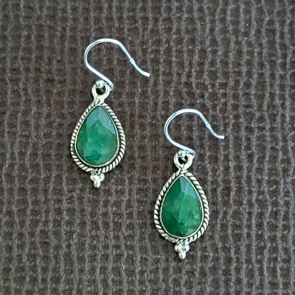 Hp Shivam Beryl Emerald Teardropearrings